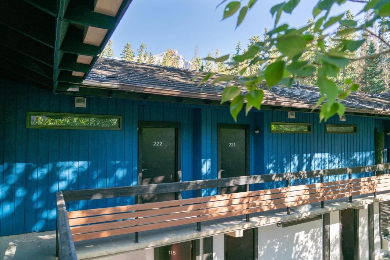 The Dorothy Motel Banff Exterior photo