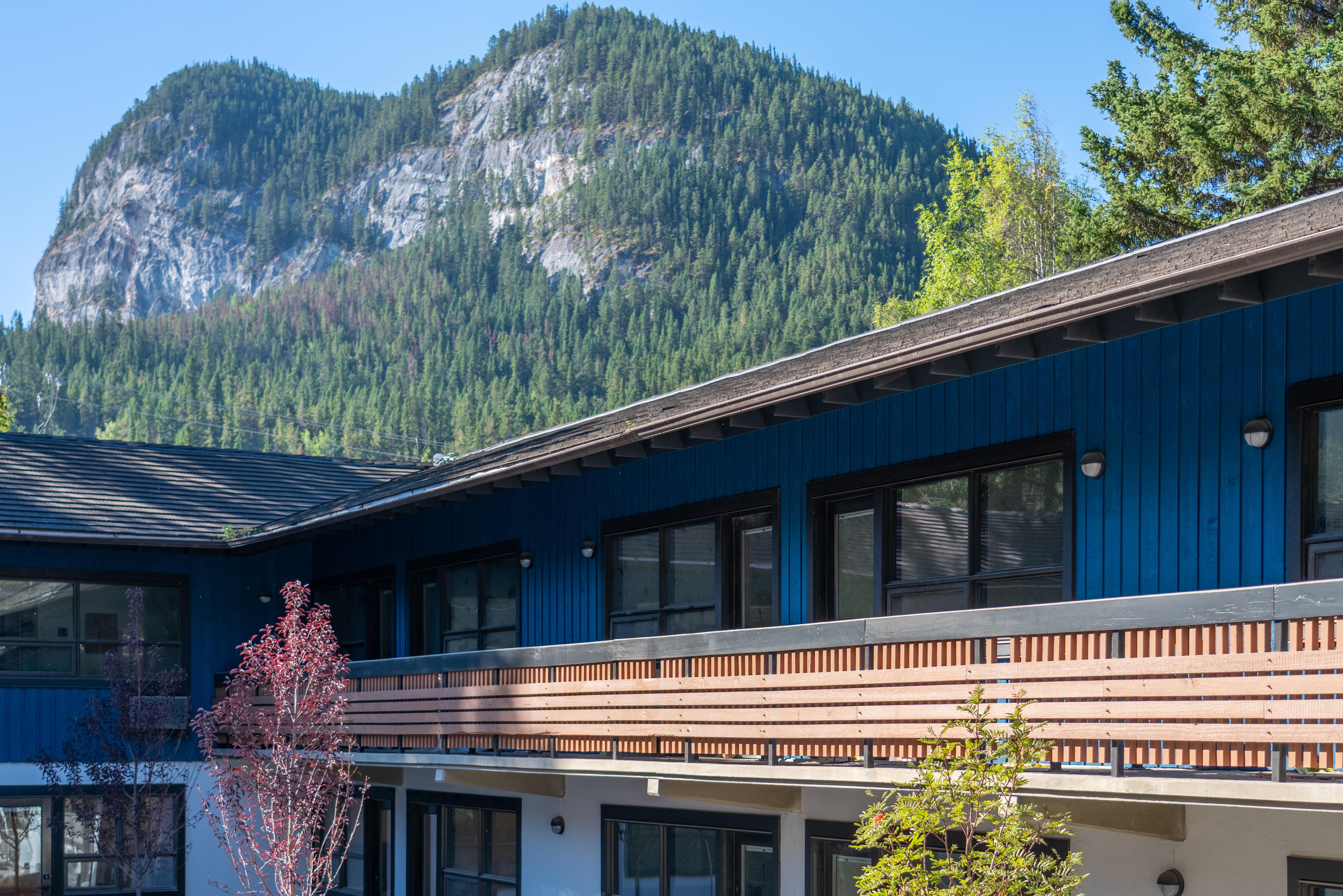 The Dorothy Motel Banff Exterior photo